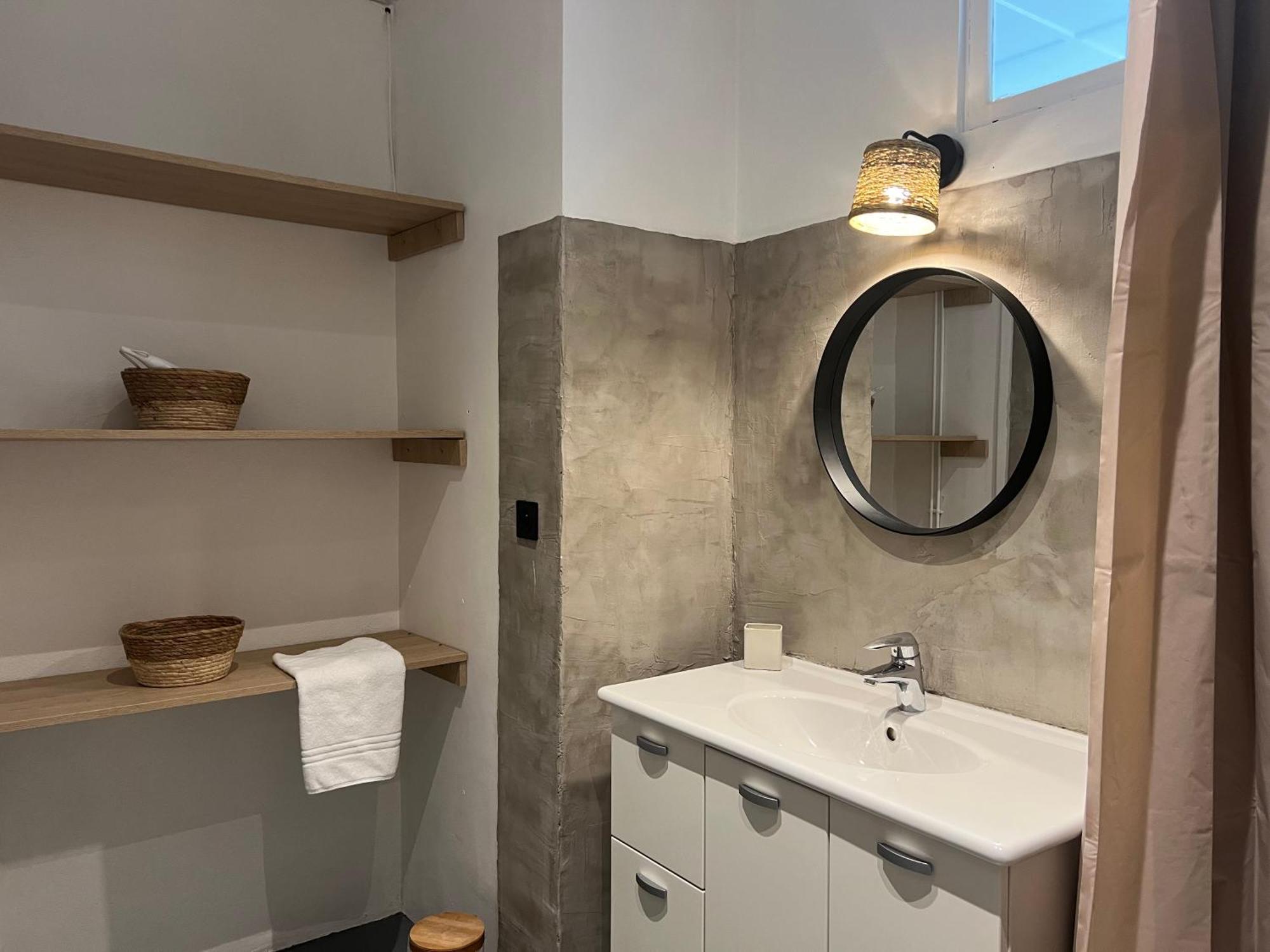 Appartement Spacieux Et Chaleureux Coeur De Ville Chambéry Eksteriør bilde